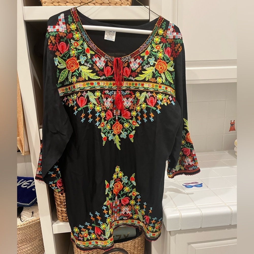 Women’s blouse